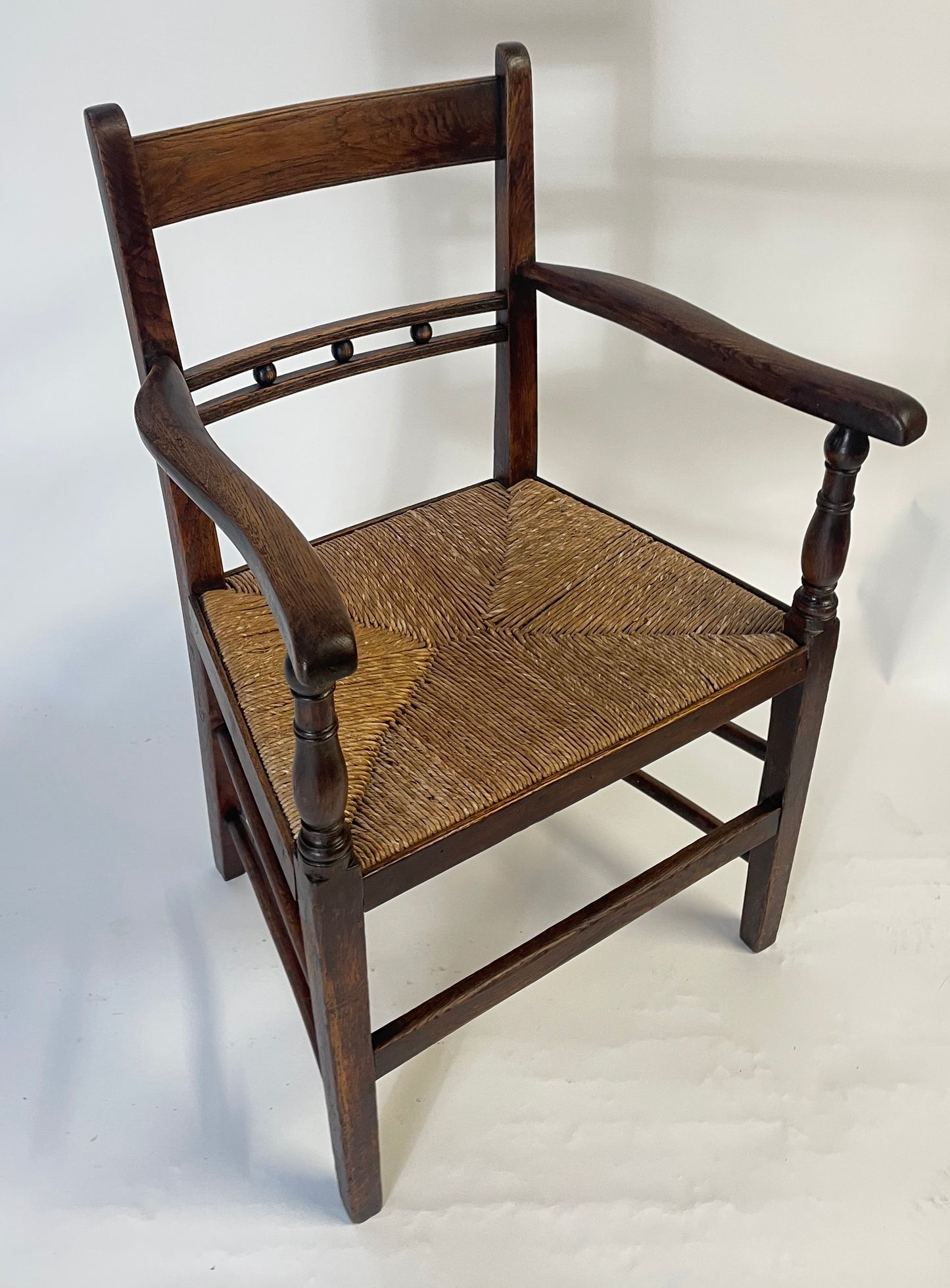 Set of 8 George III Oak, rush seated,country style Dining Chairs.