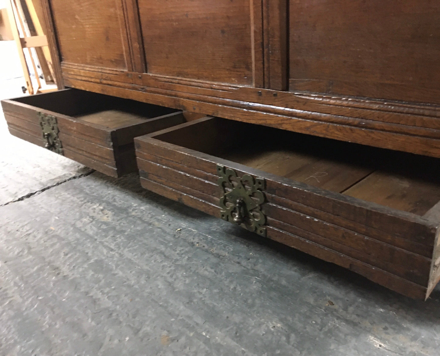 Antique coffer / mule chest, circa 1628